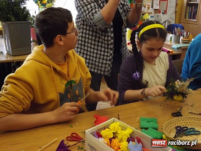 Zdjęcie w galerii na portalu naszraciborz.pl: Goście z Czech z wizytą w Szkole Podstawowej nr 13 wiadomości z regionu