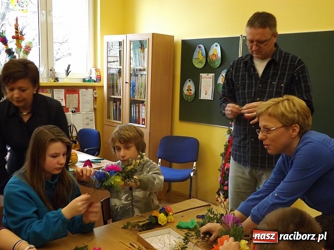 Zdjęcie w galerii na portalu naszraciborz.pl: Goście z Czech z wizytą w Szkole Podstawowej nr 13 wiadomości z regionu