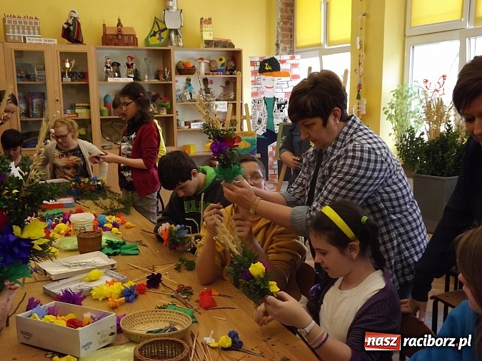 Zdjęcie w galerii na portalu naszraciborz.pl: Goście z Czech z wizytą w Szkole Podstawowej nr 13 wiadomości z regionu