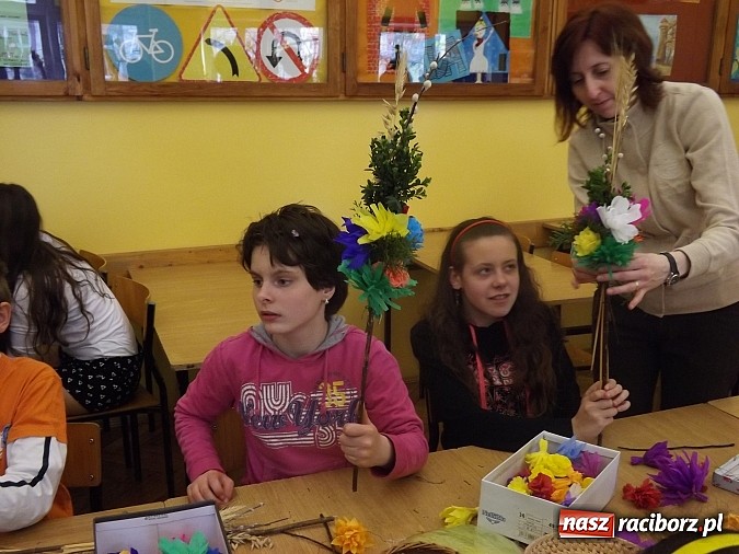 Zdjęcie w galerii na portalu naszraciborz.pl: Goście z Czech z wizytą w Szkole Podstawowej nr 13 wiadomości z regionu