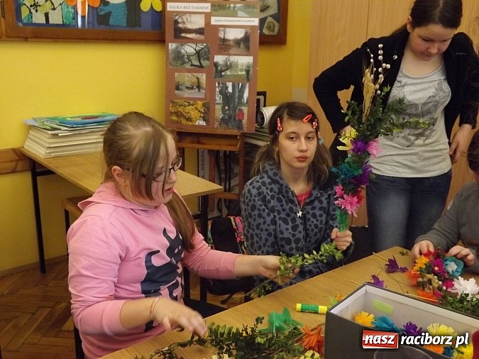 Zdjęcie w galerii na portalu naszraciborz.pl: Goście z Czech z wizytą w Szkole Podstawowej nr 13 wiadomości z regionu