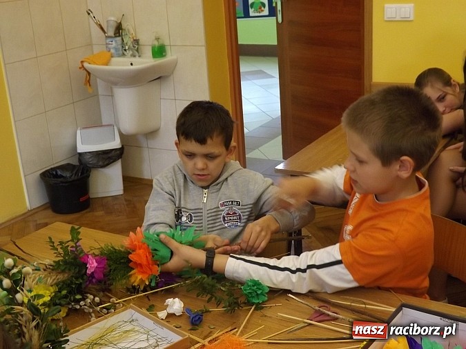 Zdjęcie w galerii na portalu naszraciborz.pl: Goście z Czech z wizytą w Szkole Podstawowej nr 13 wiadomości z regionu