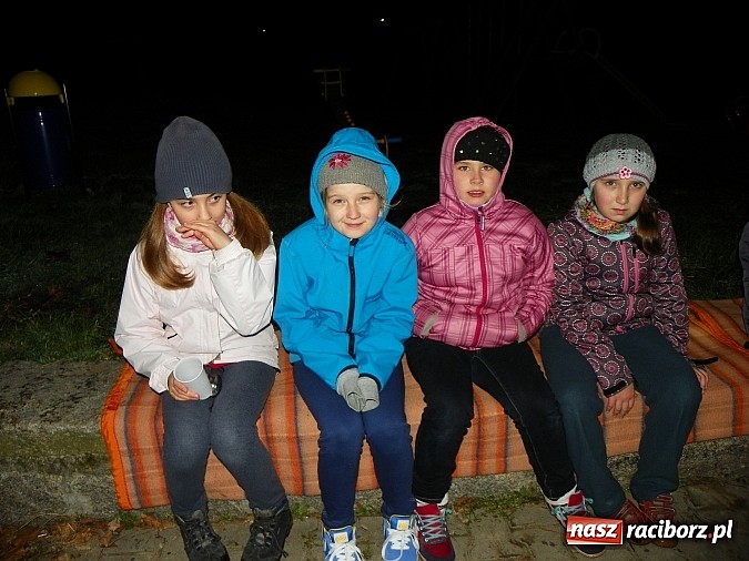 Zdjęcie w galerii na portalu naszraciborz.pl: Młodzi czytelnicy zwiedzili stary pałac w Krowiarkach w rocznicę urodzin Andersena wiadomości z regionu