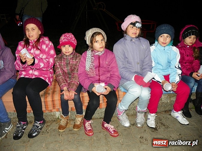 Zdjęcie w galerii na portalu naszraciborz.pl: Młodzi czytelnicy zwiedzili stary pałac w Krowiarkach w rocznicę urodzin Andersena wiadomości z regionu