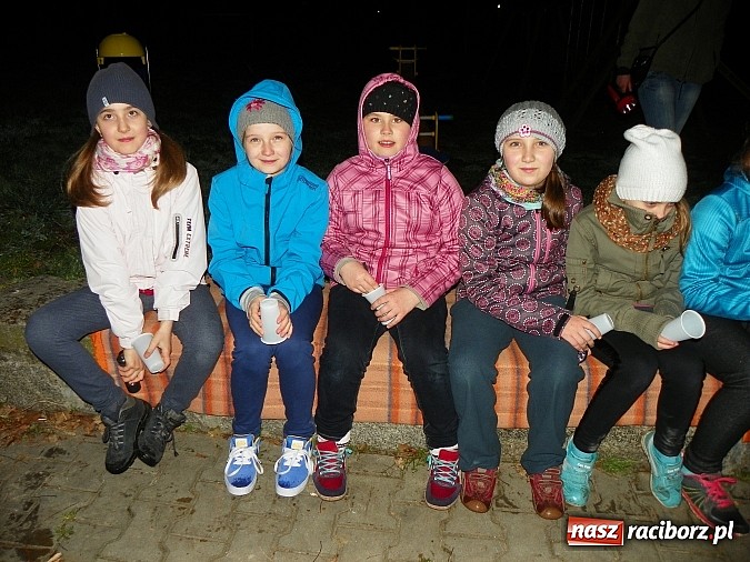 Zdjęcie w galerii na portalu naszraciborz.pl: Młodzi czytelnicy zwiedzili stary pałac w Krowiarkach w rocznicę urodzin Andersena wiadomości z regionu