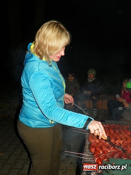 Zdjęcie w galerii na portalu naszraciborz.pl: Młodzi czytelnicy zwiedzili stary pałac w Krowiarkach w rocznicę urodzin Andersena wiadomości z regionu