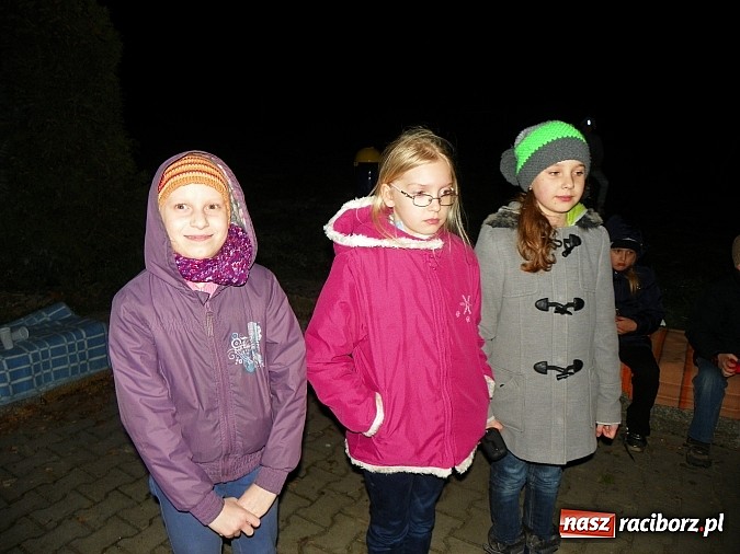 Zdjęcie w galerii na portalu naszraciborz.pl: Młodzi czytelnicy zwiedzili stary pałac w Krowiarkach w rocznicę urodzin Andersena wiadomości z regionu