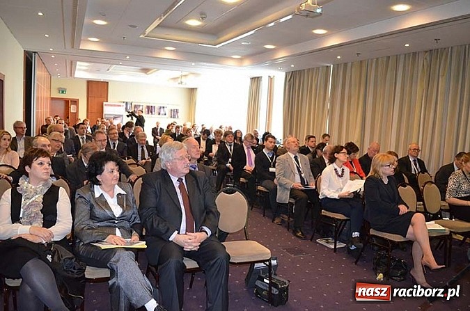 Zdjęcie w galerii na portalu naszraciborz.pl: Czyste niebo nad Polską – doświadczenia i plany  wiadomości z regionu