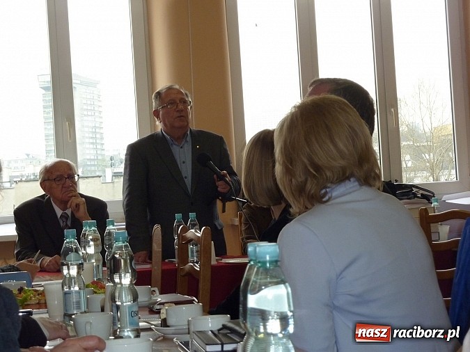 Zdjęcie w galerii na portalu naszraciborz.pl: Pedagodzy wybrali. Walny zjazd PTP w stolicy wiadomości z regionu