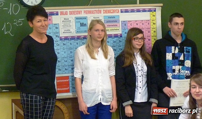 Zdjęcie w galerii na portalu naszraciborz.pl: W Nędzy rozbudzają zainteresowanie chemią  wiadomości z regionu