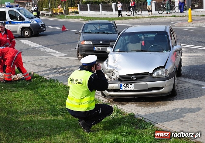 Zdjęcie w galerii na portalu naszraciborz.pl: Kolejny groźny wypadek na Drodze Krajowej nr 45 w Tworkowie wiadomości z regionu