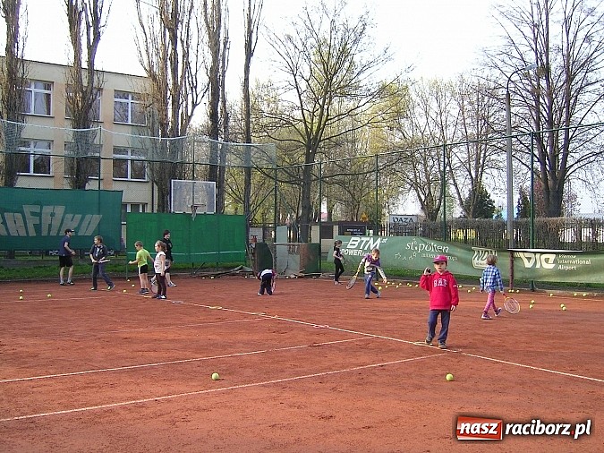 Zdjęcie w galerii na portalu naszraciborz.pl: Na korcie Rafako sezon już rozpoczęty  wiadomości z regionu