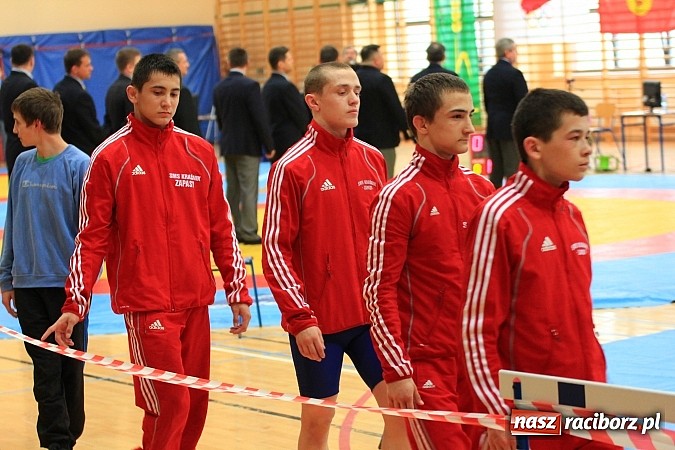 Zdjęcie w galerii na portalu naszraciborz.pl: Międzynarodowe Mistrzostwa Polski Kadetów i Juniorów w zapasach wiadomości z regionu