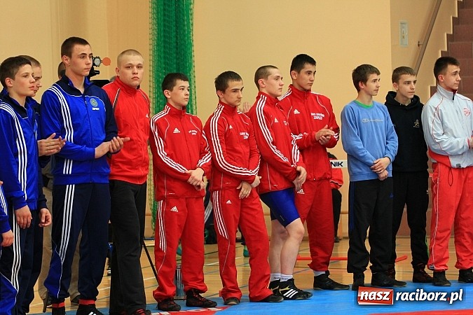 Zdjęcie w galerii na portalu naszraciborz.pl: Międzynarodowe Mistrzostwa Polski Kadetów i Juniorów w zapasach wiadomości z regionu