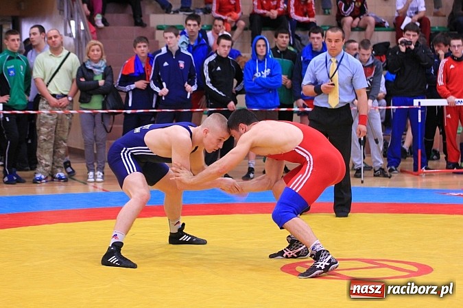 Zdjęcie w galerii na portalu naszraciborz.pl: Międzynarodowe Mistrzostwa Polski Kadetów i Juniorów w zapasach wiadomości z regionu