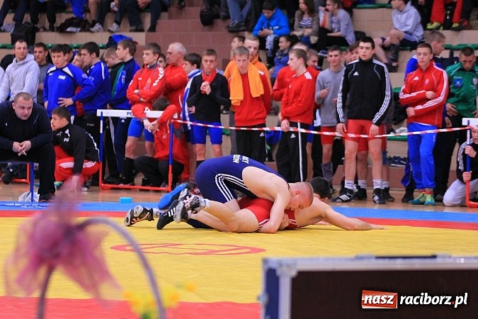 Zdjęcie w galerii na portalu naszraciborz.pl: Międzynarodowe Mistrzostwa Polski Kadetów i Juniorów w zapasach wiadomości z regionu