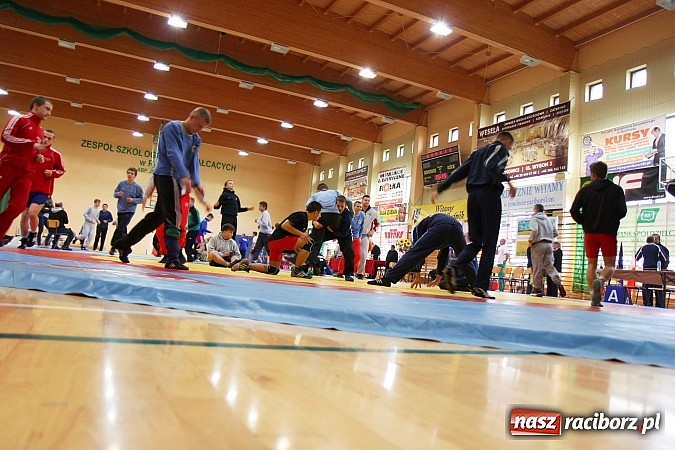 Zdjęcie w galerii na portalu naszraciborz.pl: Międzynarodowe Mistrzostwa Polski Kadetów i Juniorów w zapasach wiadomości z regionu