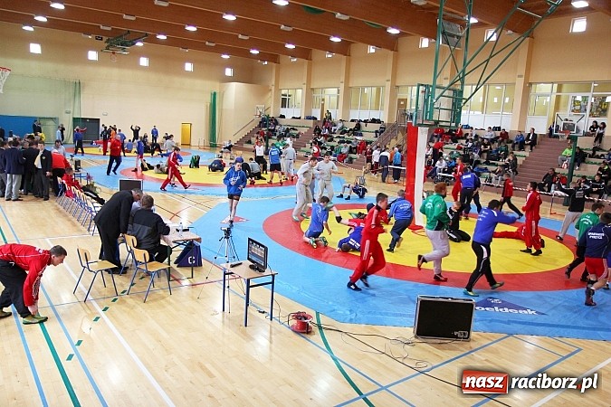 Zdjęcie w galerii na portalu naszraciborz.pl: Międzynarodowe Mistrzostwa Polski Kadetów i Juniorów w zapasach wiadomości z regionu