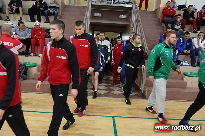 Zdjęcie w galerii na portalu naszraciborz.pl: Międzynarodowe Mistrzostwa Polski Kadetów i Juniorów w zapasach wiadomości z regionu