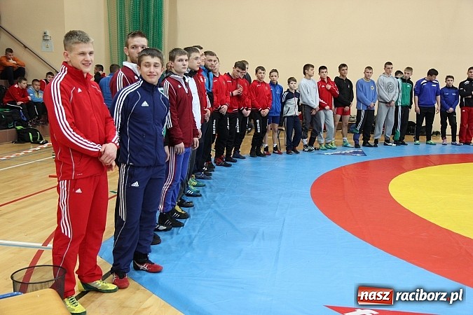 Zdjęcie w galerii na portalu naszraciborz.pl: Międzynarodowe Mistrzostwa Polski Kadetów i Juniorów w zapasach wiadomości z regionu
