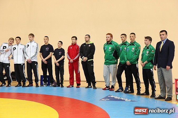 Zdjęcie w galerii na portalu naszraciborz.pl: Międzynarodowe Mistrzostwa Polski Kadetów i Juniorów w zapasach wiadomości z regionu