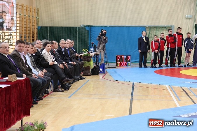 Zdjęcie w galerii na portalu naszraciborz.pl: Międzynarodowe Mistrzostwa Polski Kadetów i Juniorów w zapasach wiadomości z regionu