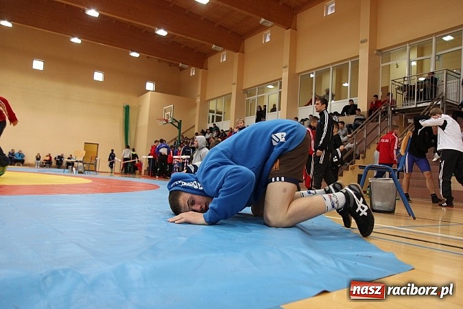 Zdjęcie w galerii na portalu naszraciborz.pl: Międzynarodowe Mistrzostwa Polski Kadetów i Juniorów w zapasach wiadomości z regionu
