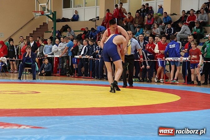 Zdjęcie w galerii na portalu naszraciborz.pl: Międzynarodowe Mistrzostwa Polski Kadetów i Juniorów w zapasach wiadomości z regionu