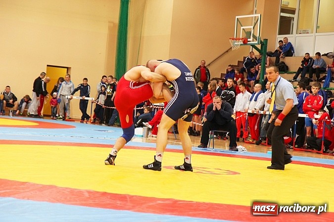 Zdjęcie w galerii na portalu naszraciborz.pl: Międzynarodowe Mistrzostwa Polski Kadetów i Juniorów w zapasach wiadomości z regionu