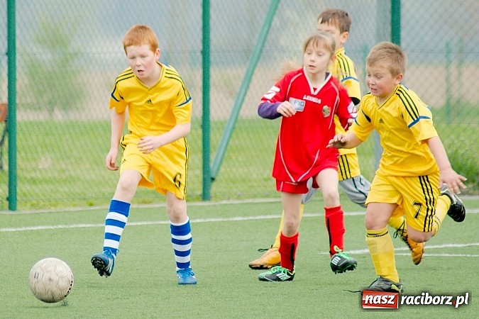 Zdjęcie w galerii na portalu naszraciborz.pl: Duet Lamczyk-Cielusek pogromcą Tworkowa wiadomości z regionu