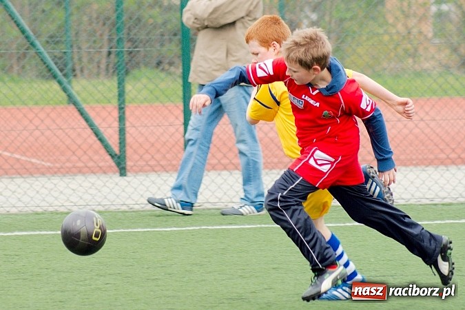 Zdjęcie w galerii na portalu naszraciborz.pl: Duet Lamczyk-Cielusek pogromcą Tworkowa wiadomości z regionu