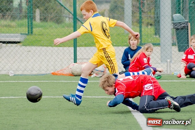 Zdjęcie w galerii na portalu naszraciborz.pl: Duet Lamczyk-Cielusek pogromcą Tworkowa wiadomości z regionu