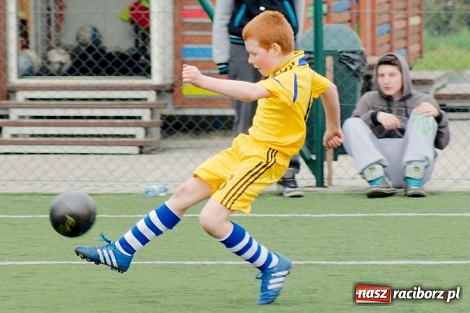 Zdjęcie w galerii na portalu naszraciborz.pl: Duet Lamczyk-Cielusek pogromcą Tworkowa wiadomości z regionu