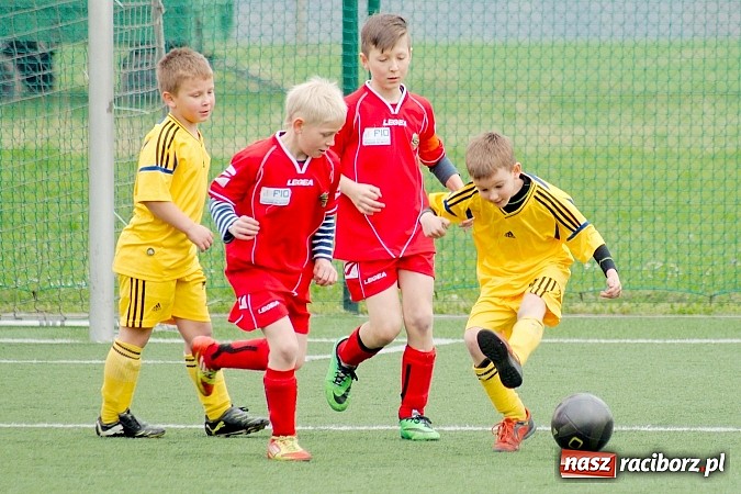 Zdjęcie w galerii na portalu naszraciborz.pl: Duet Lamczyk-Cielusek pogromcą Tworkowa wiadomości z regionu