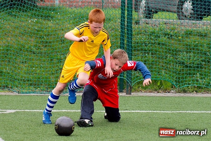 Zdjęcie w galerii na portalu naszraciborz.pl: Duet Lamczyk-Cielusek pogromcą Tworkowa wiadomości z regionu