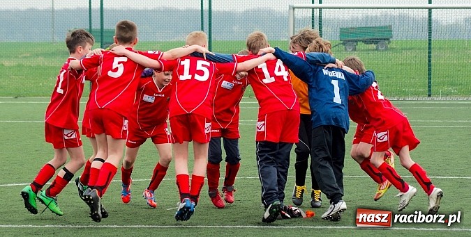 Zdjęcie w galerii na portalu naszraciborz.pl: Duet Lamczyk-Cielusek pogromcą Tworkowa wiadomości z regionu