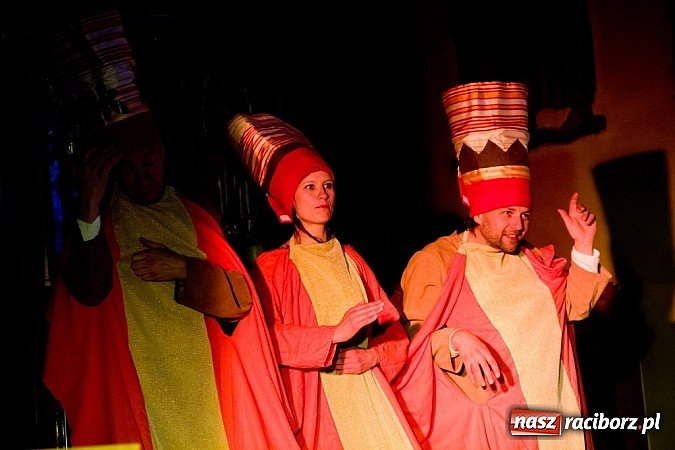 Zdjęcie w galerii na portalu naszraciborz.pl: Teatr A wystawił w Bojanowie Pasję wiadomości z regionu