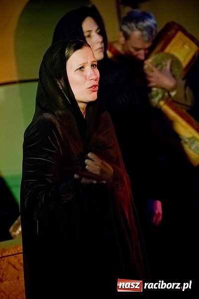 Zdjęcie w galerii na portalu naszraciborz.pl: Teatr A wystawił w Bojanowie Pasję wiadomości z regionu