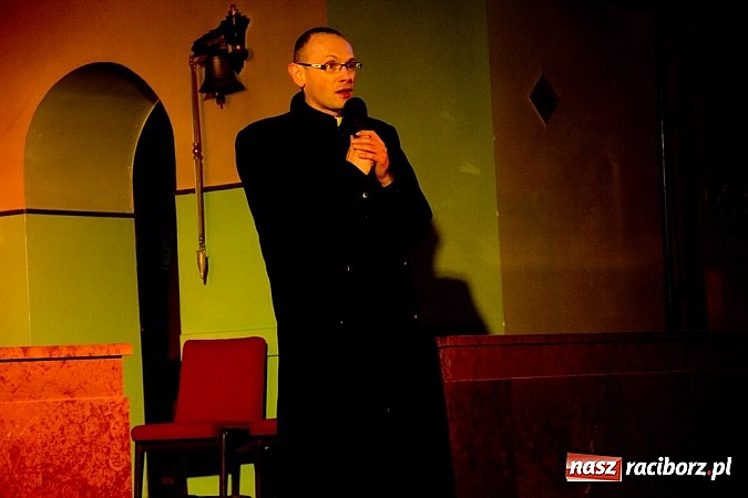 Zdjęcie w galerii na portalu naszraciborz.pl: Teatr A wystawił w Bojanowie Pasję wiadomości z regionu