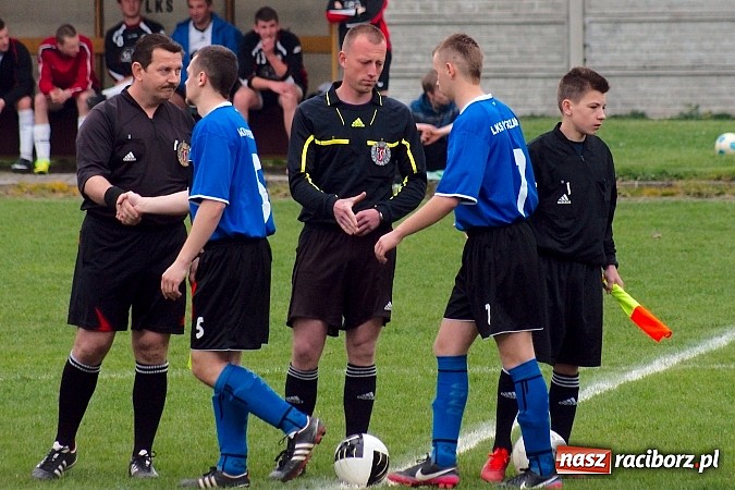 Zdjęcie w galerii na portalu naszraciborz.pl: Tworków kontra Cyprzanów: Bezbarwne trzy punkty gospodarzy wiadomości z regionu