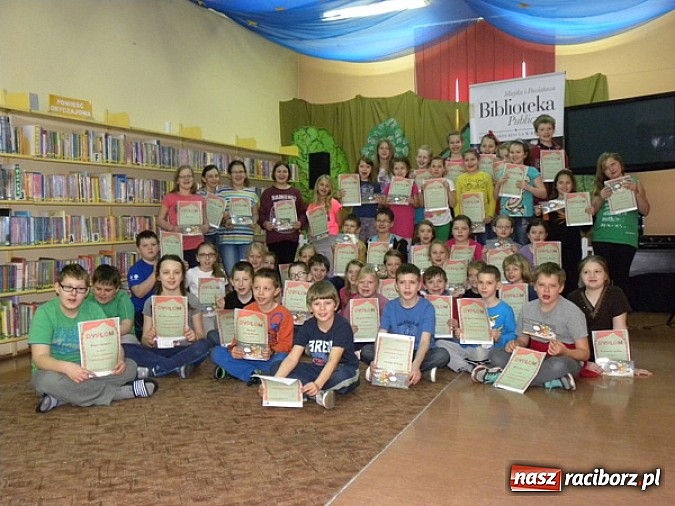 Zdjęcie w galerii na portalu naszraciborz.pl: Gwiaździste niebo nad Zielonym Wzgórzem wiadomości z regionu