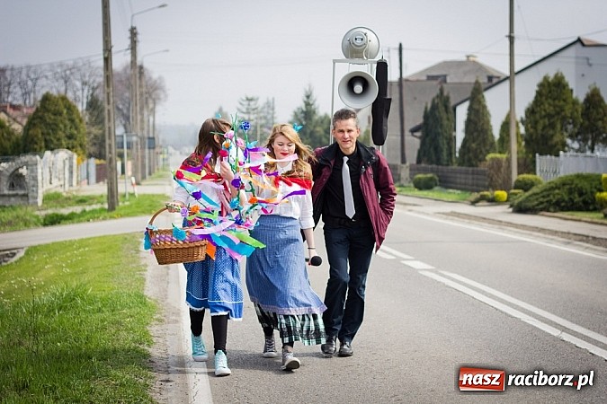 Zdjęcie w galerii na portalu naszraciborz.pl: Marzanna i Marzyniok w Samborowicach wiadomości z regionu