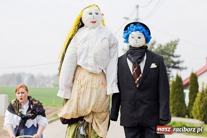 Zdjęcie w galerii na portalu naszraciborz.pl: Marzanna i Marzyniok w Samborowicach wiadomości z regionu