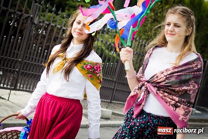 Zdjęcie w galerii na portalu naszraciborz.pl: Marzanna i Marzyniok w Samborowicach wiadomości z regionu