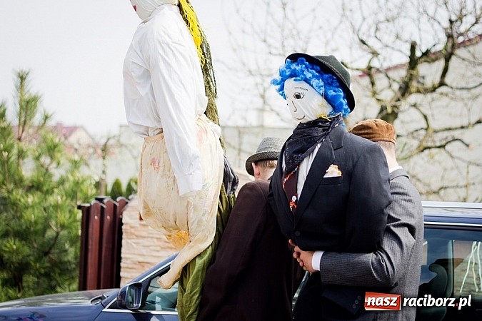 Zdjęcie w galerii na portalu naszraciborz.pl: Marzanna i Marzyniok w Samborowicach wiadomości z regionu