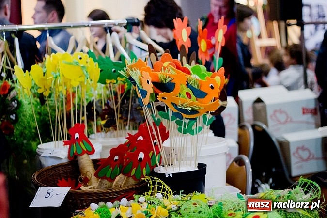Zdjęcie w galerii na portalu naszraciborz.pl: Kiermasz wielkanocny w Krzanowicach wiadomości z regionu