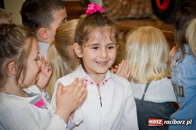 Zdjęcie w galerii na portalu naszraciborz.pl: Kiermasz wielkanocny w Krzanowicach wiadomości z regionu