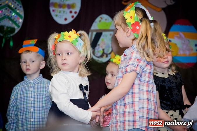 Zdjęcie w galerii na portalu naszraciborz.pl: Kiermasz wielkanocny w Krzanowicach wiadomości z regionu