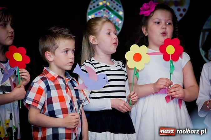 Zdjęcie w galerii na portalu naszraciborz.pl: Kiermasz wielkanocny w Krzanowicach wiadomości z regionu