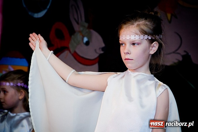 Zdjęcie w galerii na portalu naszraciborz.pl: Kiermasz wielkanocny w Krzanowicach wiadomości z regionu